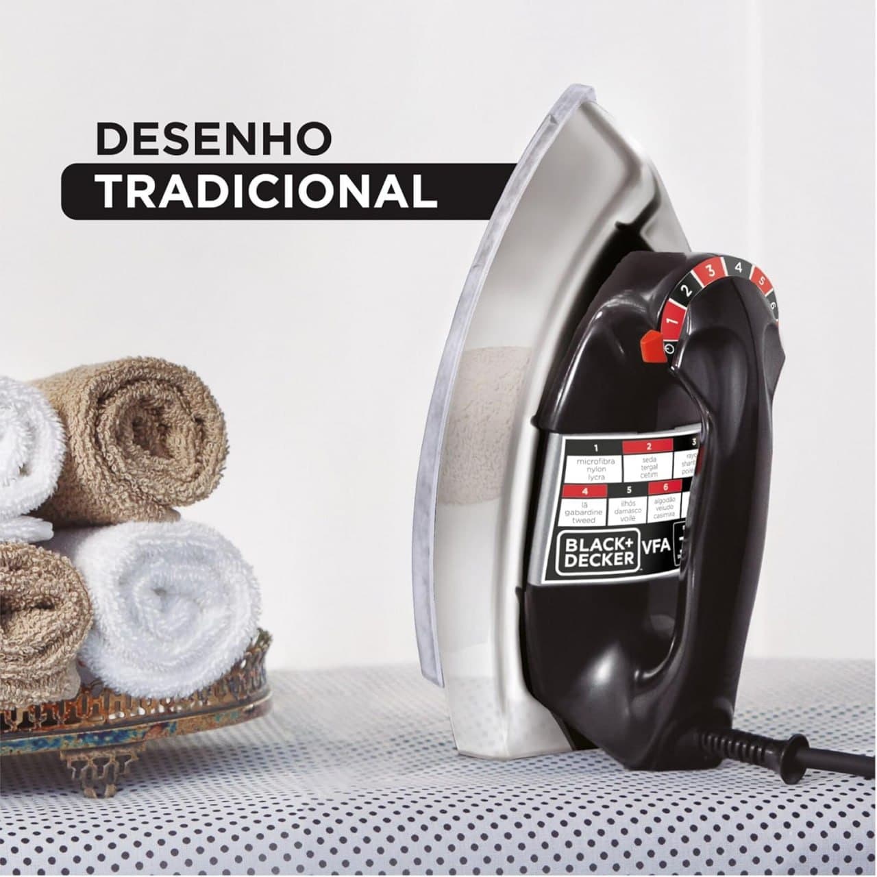 Black+Decker Ferro de Passar Roupa a Seco Metálico VFA1110XM6 220V